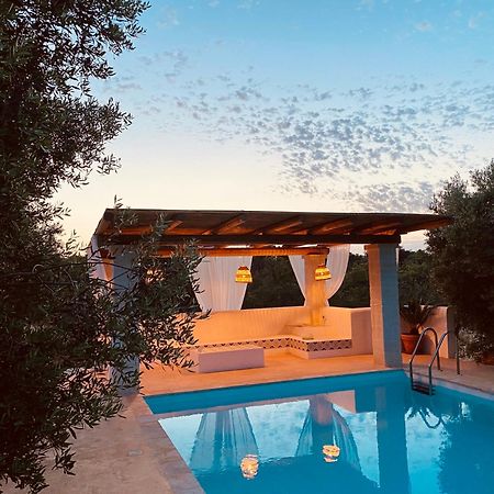 Traditional Trullo With Private Pool Near Ostuni Villa Dış mekan fotoğraf