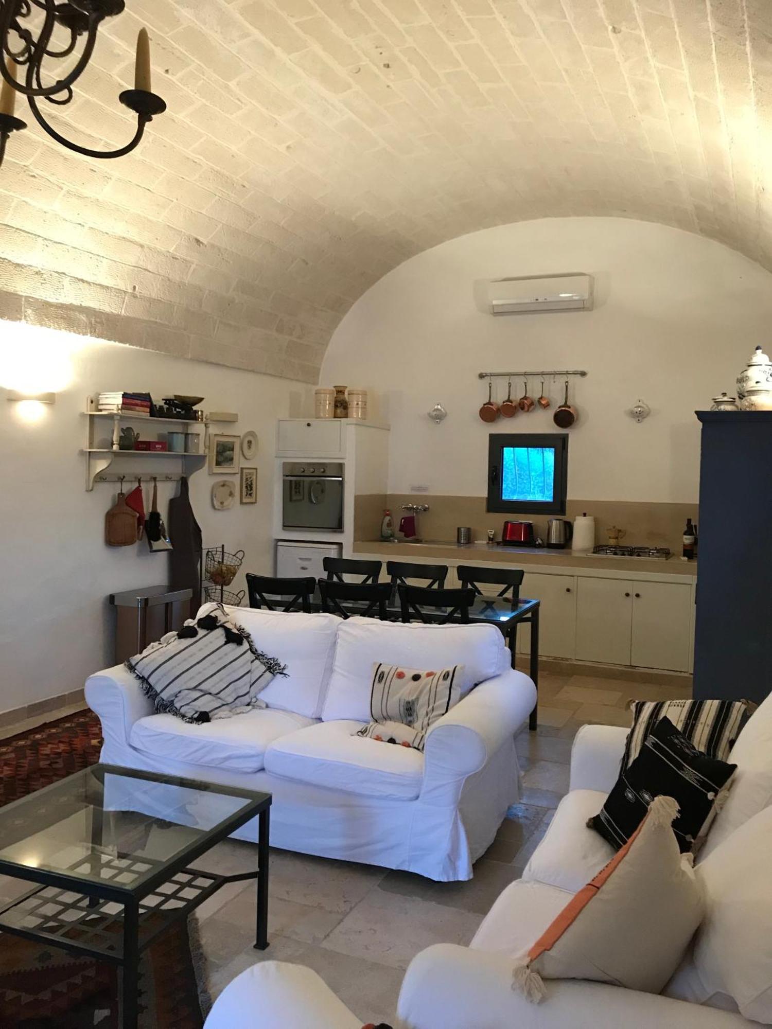 Traditional Trullo With Private Pool Near Ostuni Villa Dış mekan fotoğraf