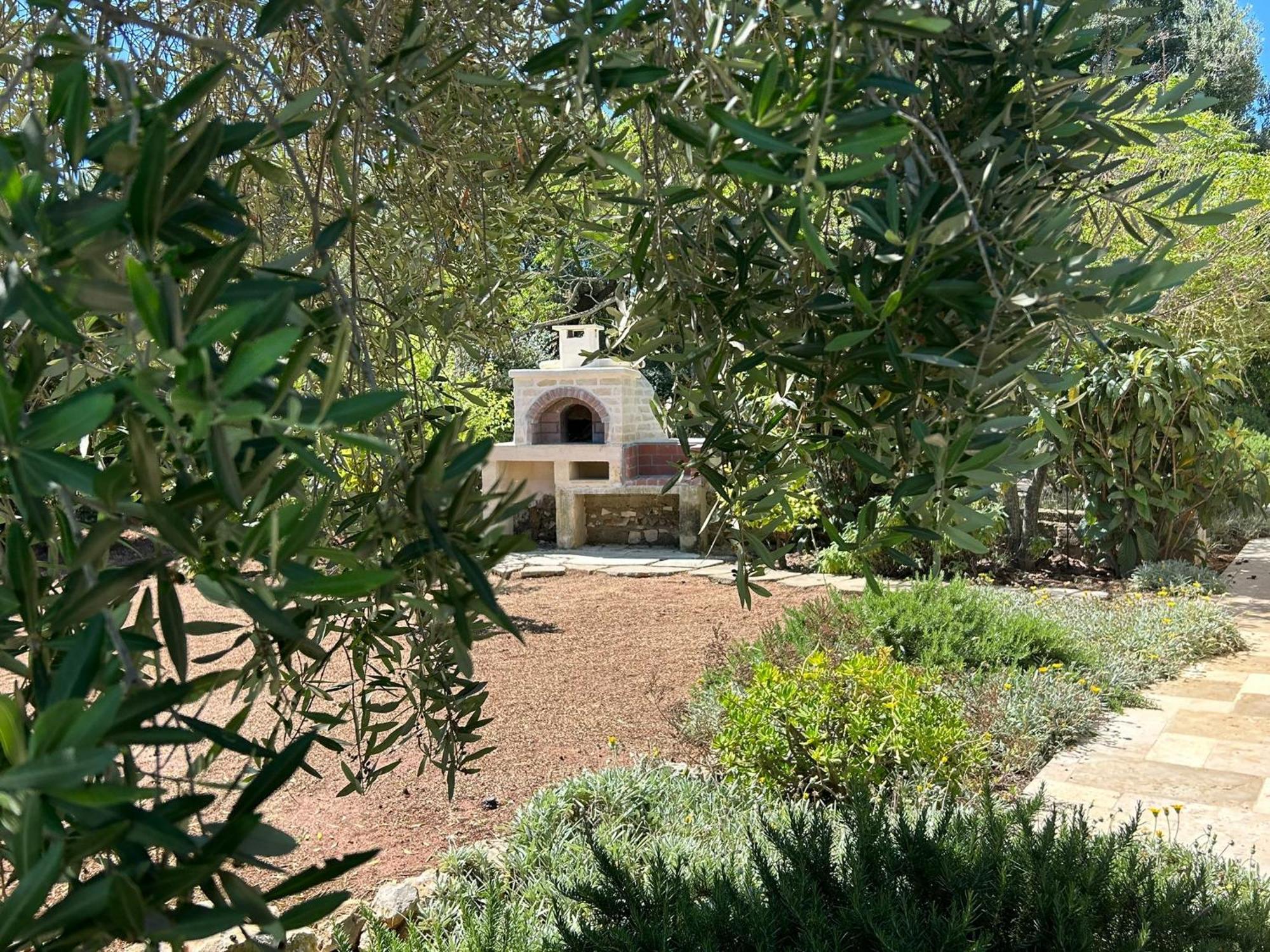Traditional Trullo With Private Pool Near Ostuni Villa Dış mekan fotoğraf