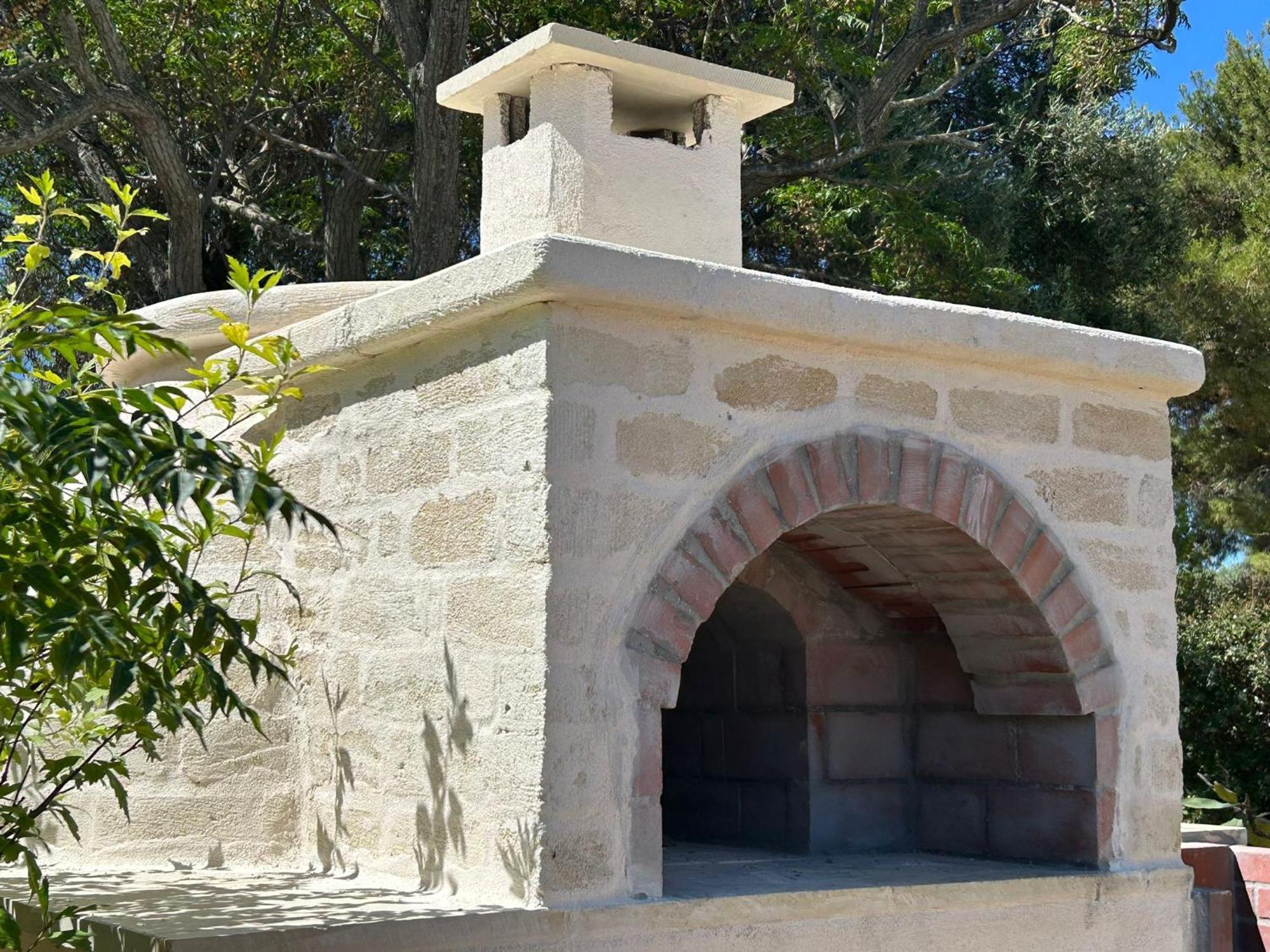 Traditional Trullo With Private Pool Near Ostuni Villa Dış mekan fotoğraf